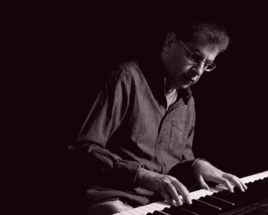 Paul Abrahams playing jazz piano