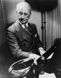 Jerome Kern wrote great tunes such as All The Things You Are. In my lessons on how to play a jazz solo I use the sweet notes that he chooses to improve your improvisations.